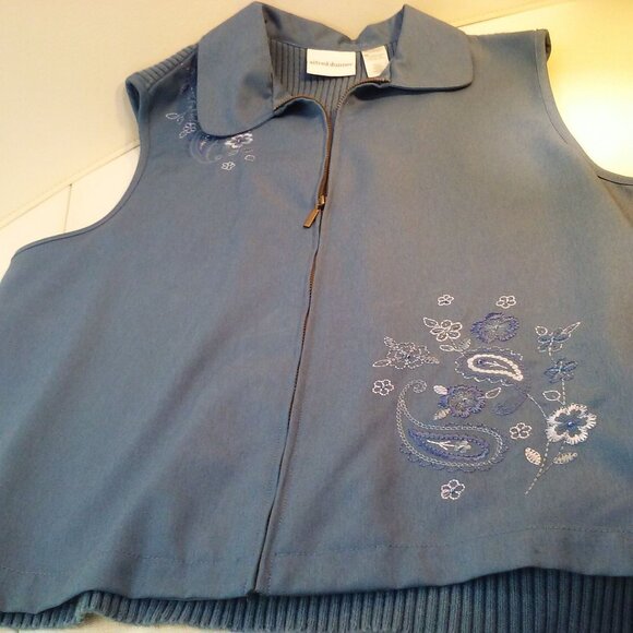 Alfred Dunner Floral Embroidered Cotton Ramie Rib-Knit Vest -16 Zipper Collar - Picture 5 of 10